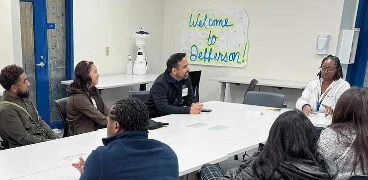 Blog Post Image - Oakland Post: Teacher mentoring program receives James Irvine Leadership Award